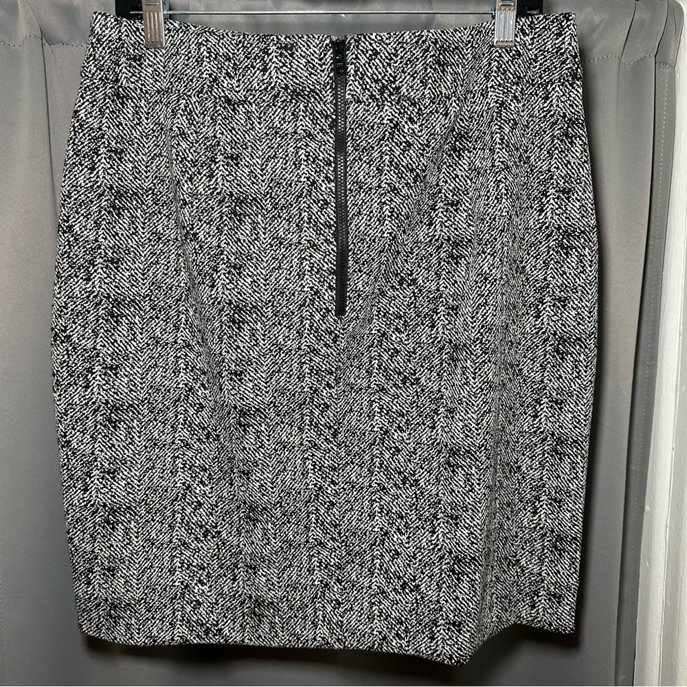 Cabi Elegant Black and White Printed Women's Workwear Pencil Skirt Sz 10 - Picture 7 of 13